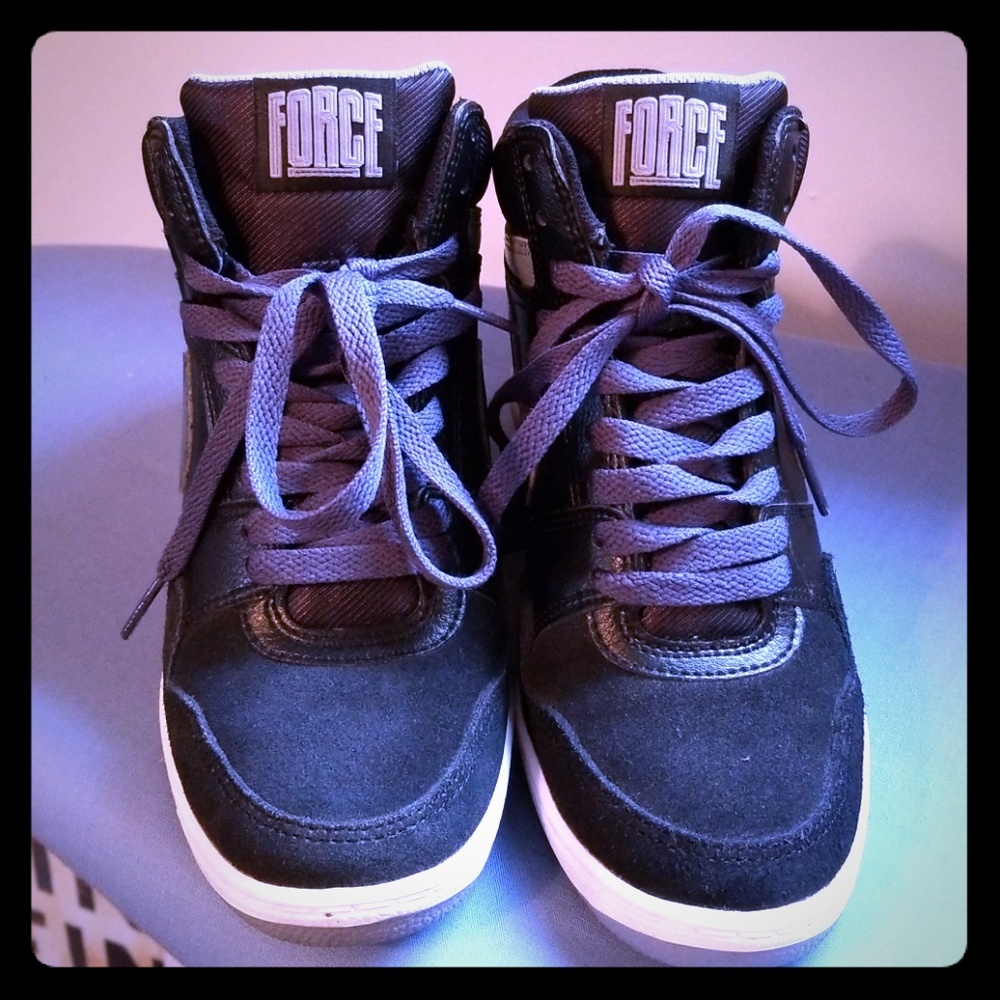 Nike Force Pumps